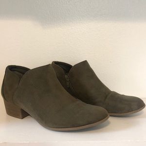 OLD NAVY Ankle Boots